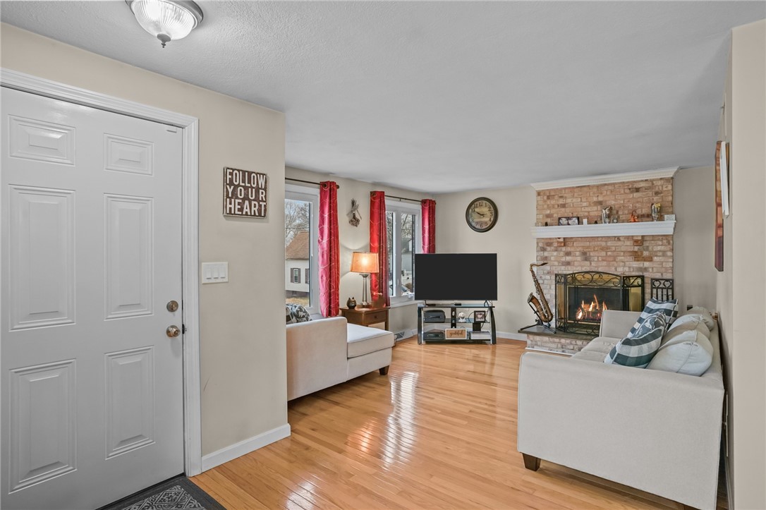 52 Hawthorne Street 7