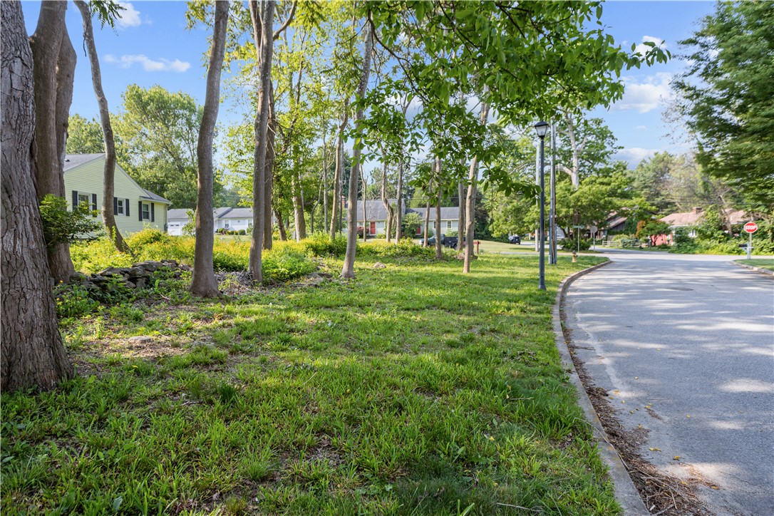 192 Schoolhouse Road