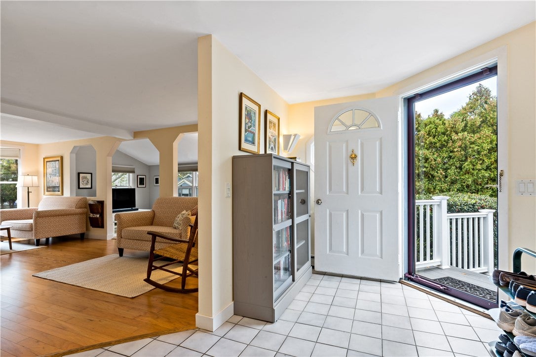 77 Cliff Drive