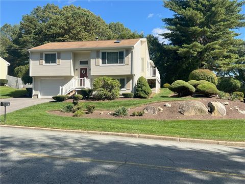 101 Elton Circle Cranston RI 02921