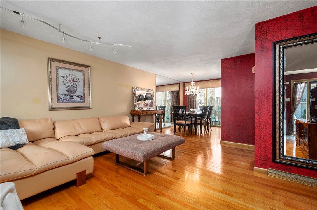161 Holland Street 101
