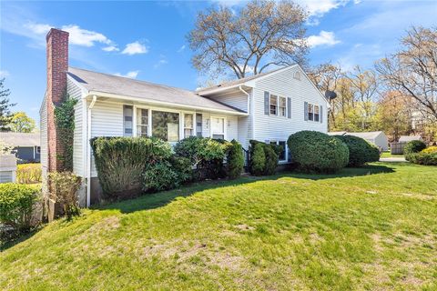 5 Taylor Circle East Greenwich RI 02818