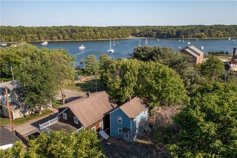 85 Water Street East Greenwich RI 02818