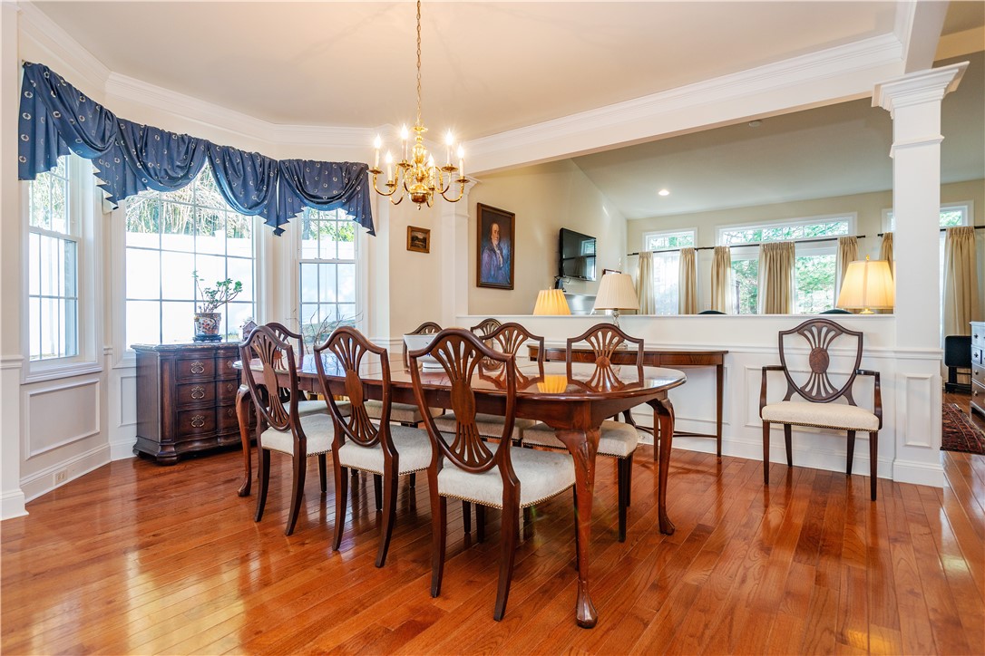 South Kingstown, Rhode Island 02879, United States, 2 Bedrooms Bedrooms, ,3 BathroomsBathrooms,Residential,Pending,249839