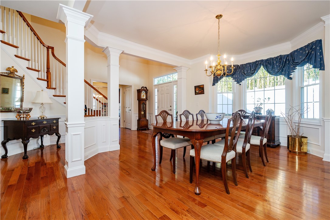 South Kingstown, Rhode Island 02879, United States, 2 Bedrooms Bedrooms, ,3 BathroomsBathrooms,Residential,Pending,249839