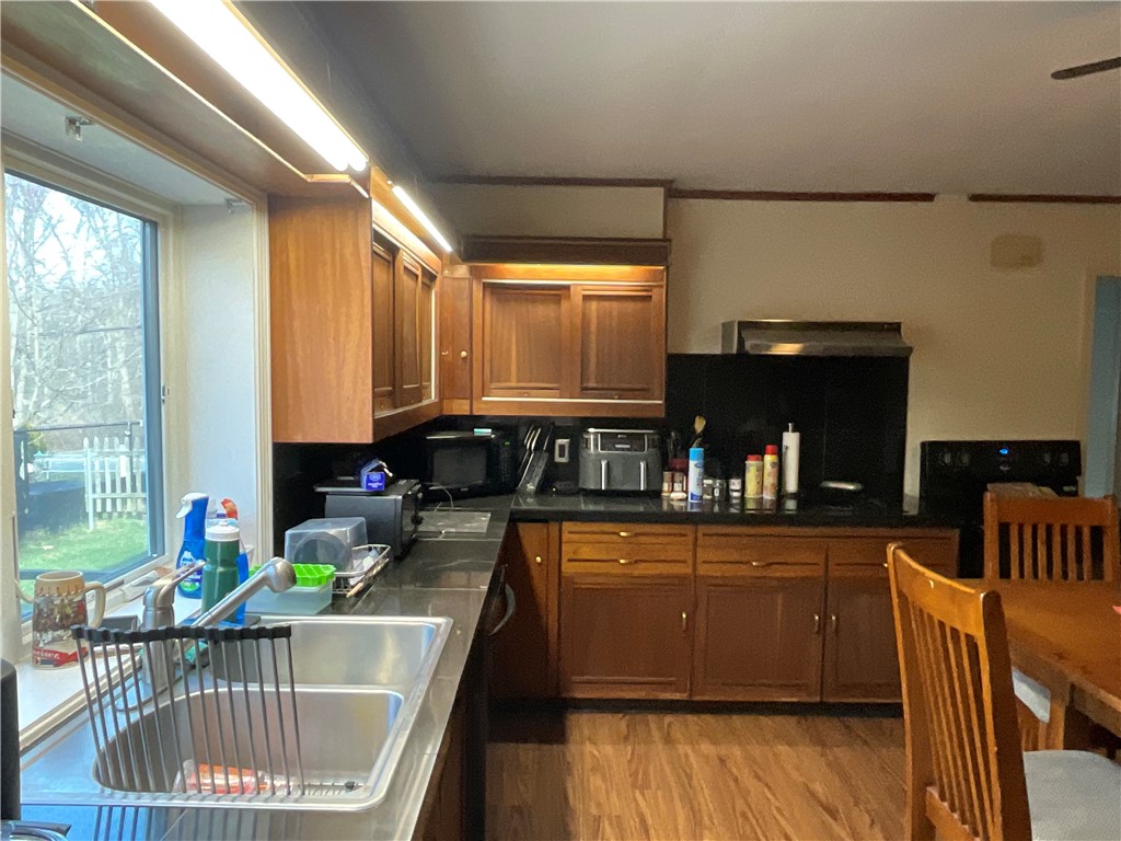 1567 PLAINFIELD Pike