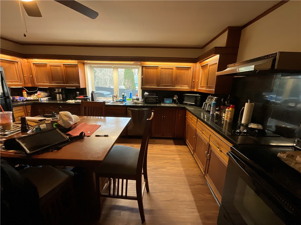 1567 PLAINFIELD Pike