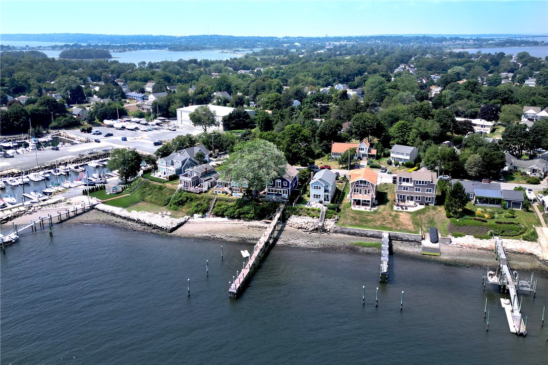 169 Narragansett Boulevard