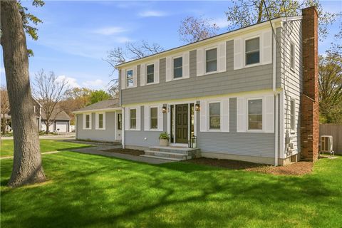 349 Sowams Road Barrington RI 02806