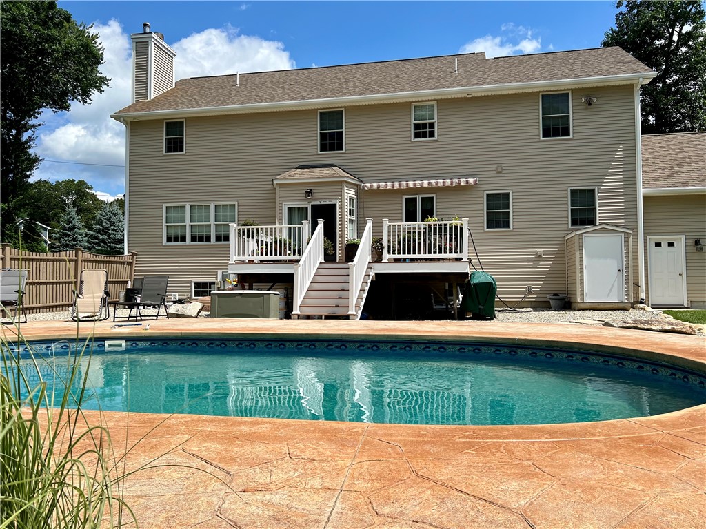 35 East Lantern Road