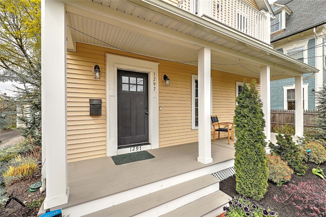 1297 Narragansett Boulevard