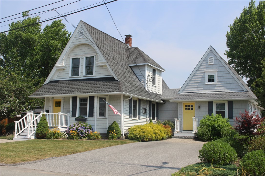 View Warwick, RI 02886 house