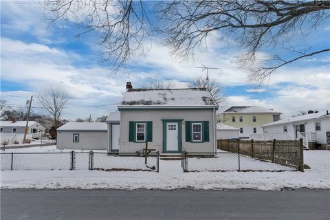 115 Campbell Avenue East Providence RI 02916