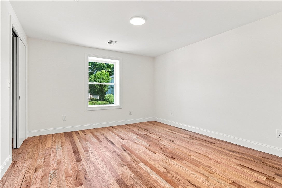 38 Winsor Street