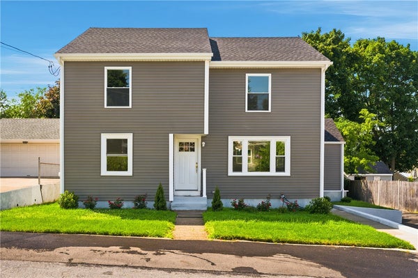 38 WINSOR ST, CUMBERLAND, RI 02864 - Image 1de2fa3465dc3f67dcebef7f9e49dce7/3314783356