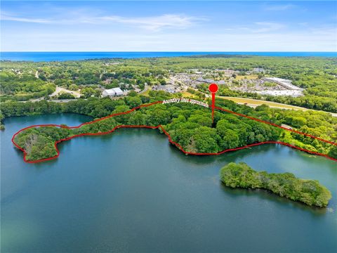 125 Woodruff Avenue Narragansett RI 02882