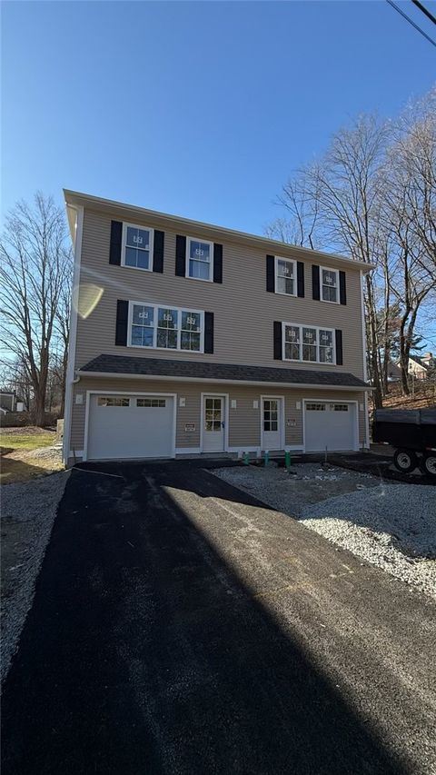 40 Farnum Pike 3 Smithfield RI 02917