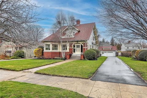 251 Norwood Avenue Cranston RI 02905