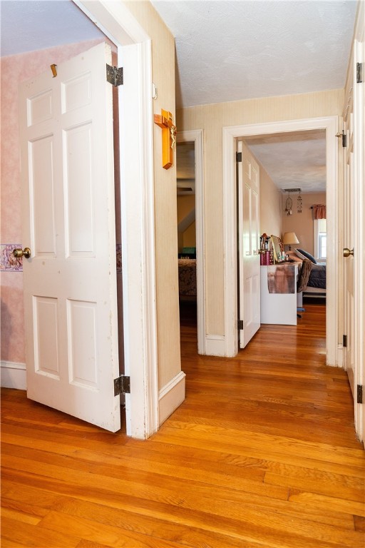 Cranston, Rhode Island 02910, United States, 3 Bedrooms Bedrooms, ,2 BathroomsBathrooms,Residential,Active,171954