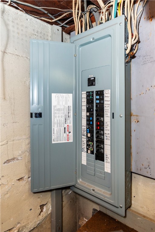 Cranston, Rhode Island 02910, United States, 3 Bedrooms Bedrooms, ,2 BathroomsBathrooms,Residential,Active,171954