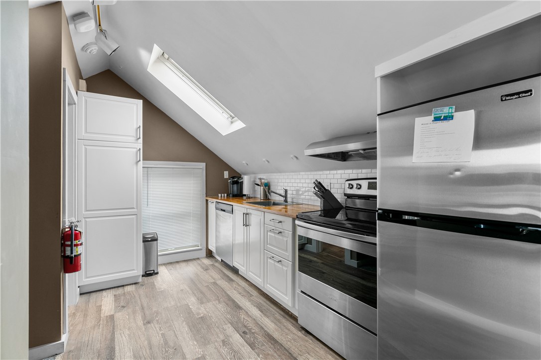 Newport, Rhode Island 02840, United States, 1 Bedroom Bedrooms, ,1 BathroomBathrooms,Residential,Active,104487