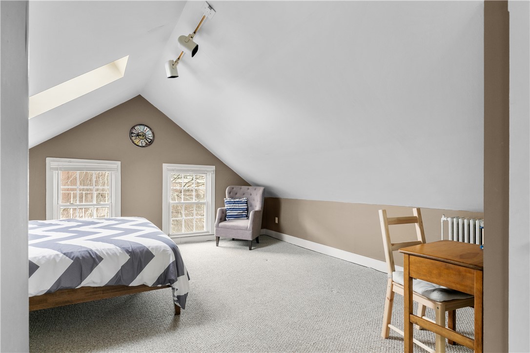 Newport, Rhode Island 02840, United States, 1 Bedroom Bedrooms, ,1 BathroomBathrooms,Residential,Active,104487