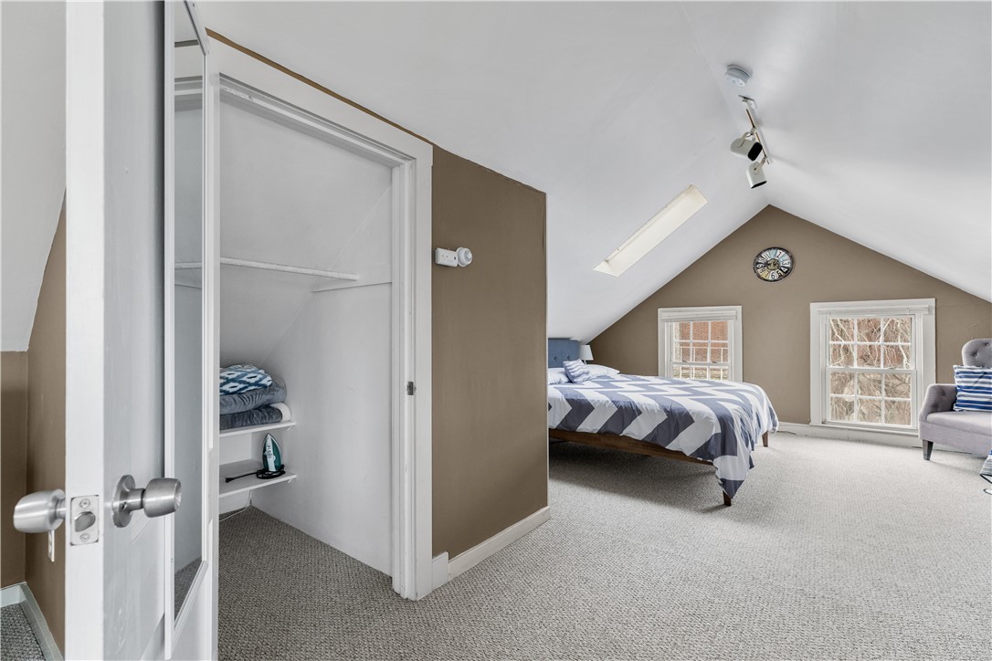 Newport, Rhode Island 02840, United States, 1 Bedroom Bedrooms, ,1 BathroomBathrooms,Residential,Active,104487