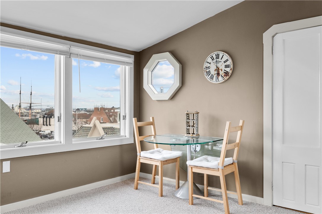 Newport, Rhode Island 02840, United States, 1 Bedroom Bedrooms, ,1 BathroomBathrooms,Residential,Active,104487