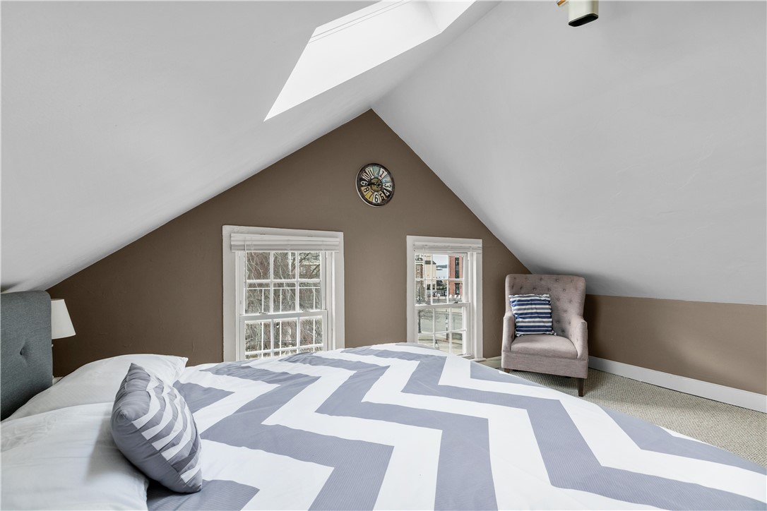 Newport, Rhode Island 02840, United States, 1 Bedroom Bedrooms, ,1 BathroomBathrooms,Residential,Active,104487