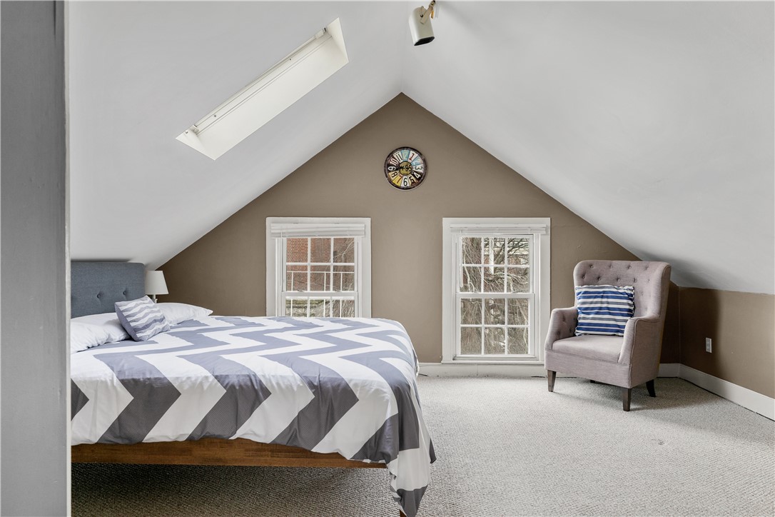 Newport, Rhode Island 02840, United States, 1 Bedroom Bedrooms, ,1 BathroomBathrooms,Residential,Active,104487