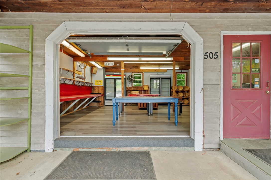 505 Old River Road