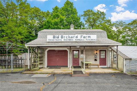 505 Old River Road Lincoln RI 02838