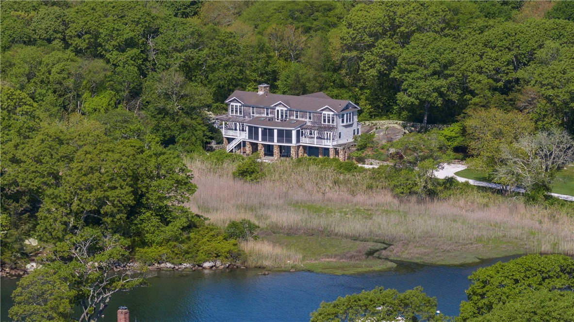 137 Cove Point East