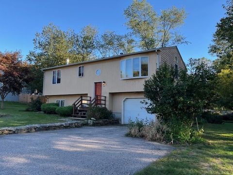 52 Montauk Road Narragansett RI 02882