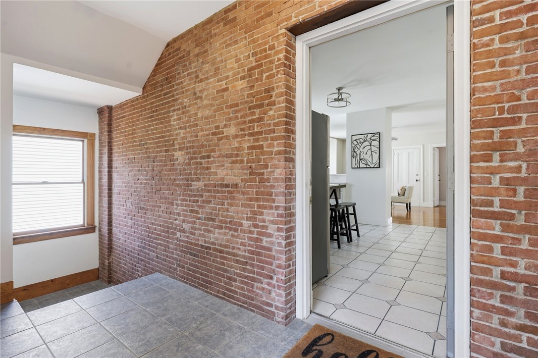 179 Transit Street 2