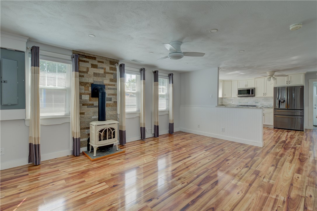 33 Spruce Lane