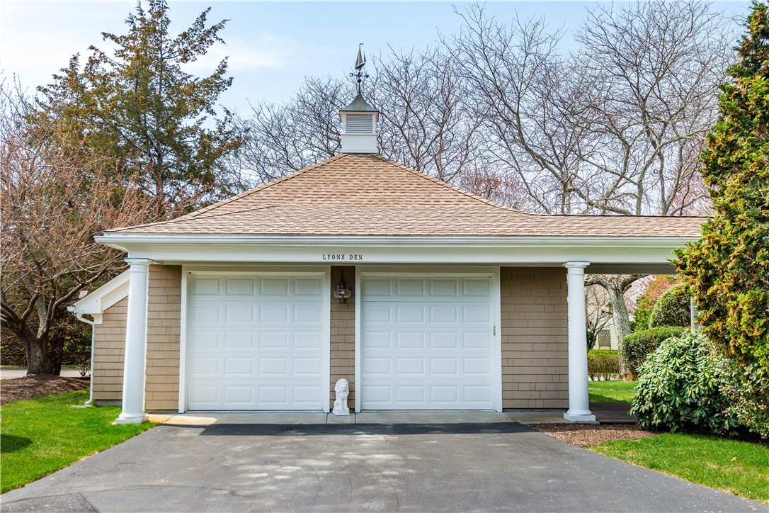 North Kingstown, Rhode Island 02852, United States, 3 Bedrooms Bedrooms, ,3 BathroomsBathrooms,Residential,Pending,121301