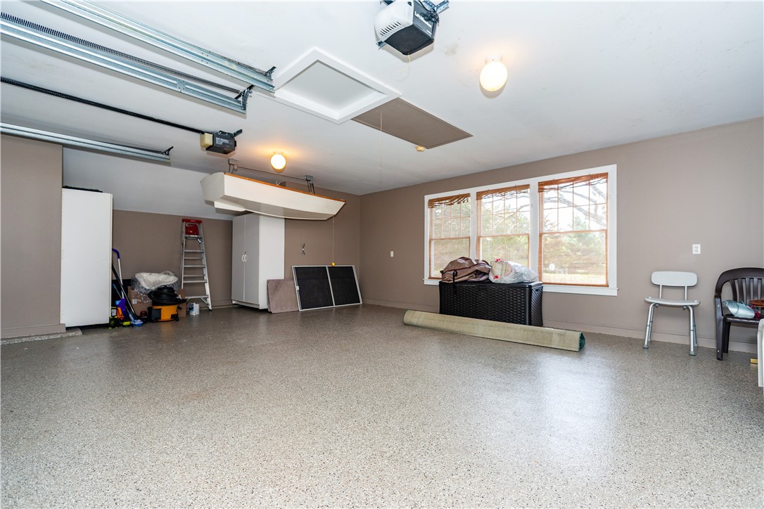 North Kingstown, Rhode Island 02852, United States, 3 Bedrooms Bedrooms, ,3 BathroomsBathrooms,Residential,Pending,121301