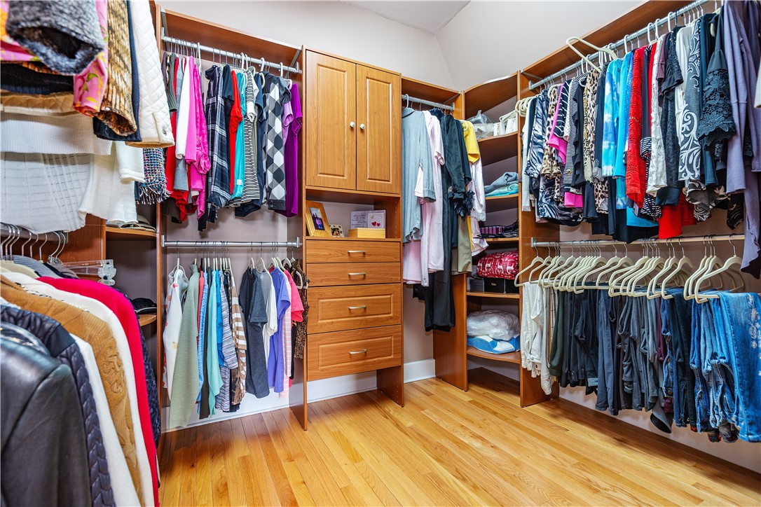 North Kingstown, Rhode Island 02852, United States, 3 Bedrooms Bedrooms, ,3 BathroomsBathrooms,Residential,Pending,121301