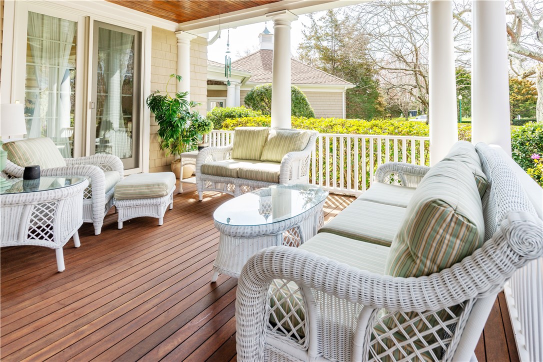 North Kingstown, Rhode Island 02852, United States, 3 Bedrooms Bedrooms, ,3 BathroomsBathrooms,Residential,Pending,121301