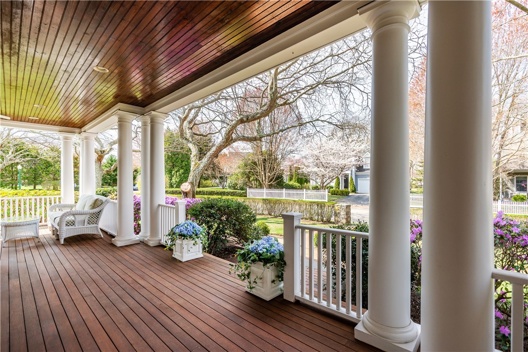 North Kingstown, Rhode Island 02852, United States, 3 Bedrooms Bedrooms, ,3 BathroomsBathrooms,Residential,Pending,121301