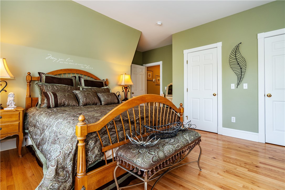 North Kingstown, Rhode Island 02852, United States, 3 Bedrooms Bedrooms, ,3 BathroomsBathrooms,Residential,Pending,121301