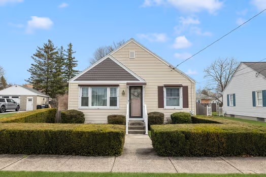 207 Bloodgood Street