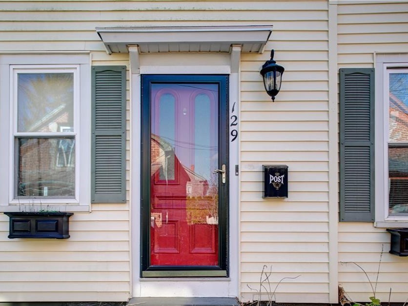 129 Connection Street