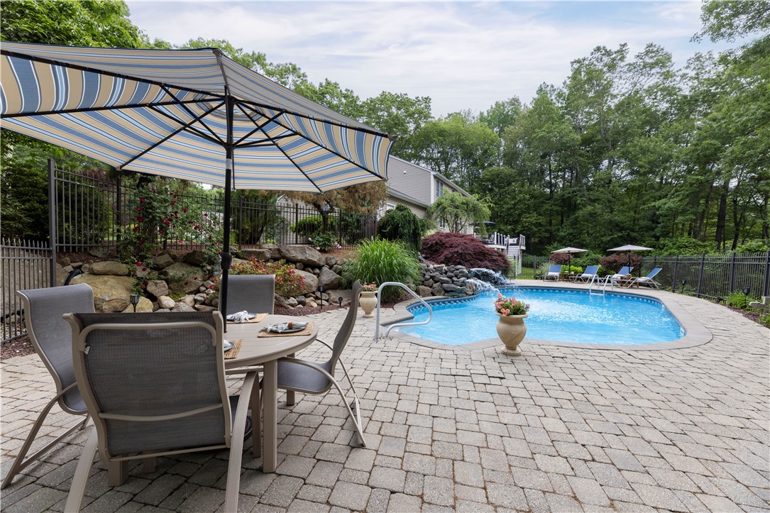 31 Wickaboxet Drive