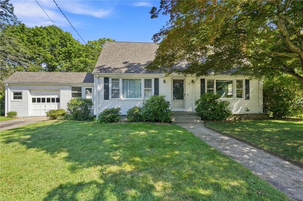 12 ROLLINS RD, WARWICK, RI 02889 - Image 20d8ab34579fd8dbc60ff9f5bc366a36/2393499579