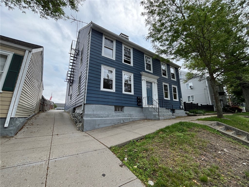 712 Hope Street 1