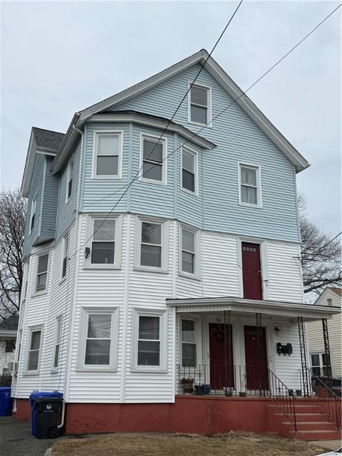 63 Chandler Avenue Pawtucket RI 02860