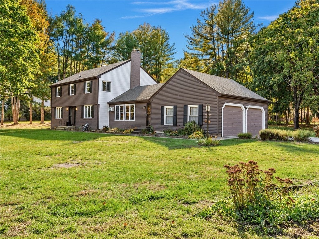 21 Woodcrest Drive