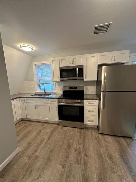 158 Roger Williams Avenue 2nd Fl East Providence RI 02916